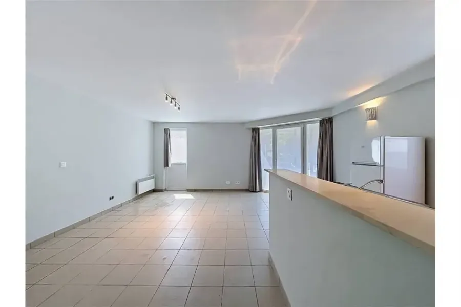 Séjour - Studio Rénové avec Vue sur la Meuse à Dinant