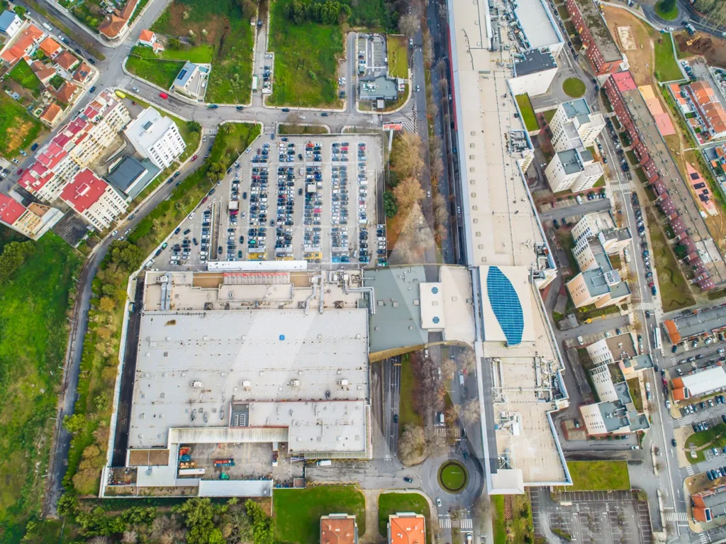 Õhuvaade - Construction Plot with Central Location in São João da Madeira