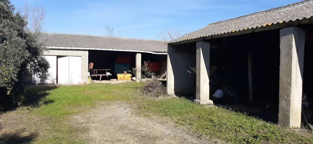 Aed - Constructible Plot with Existing Hangar in St-Maurice-de-Cazevieille