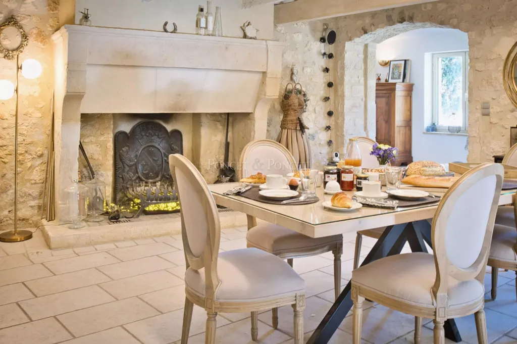 Söögituba - Elegant Stone House with Pool on Uzès Outskirts