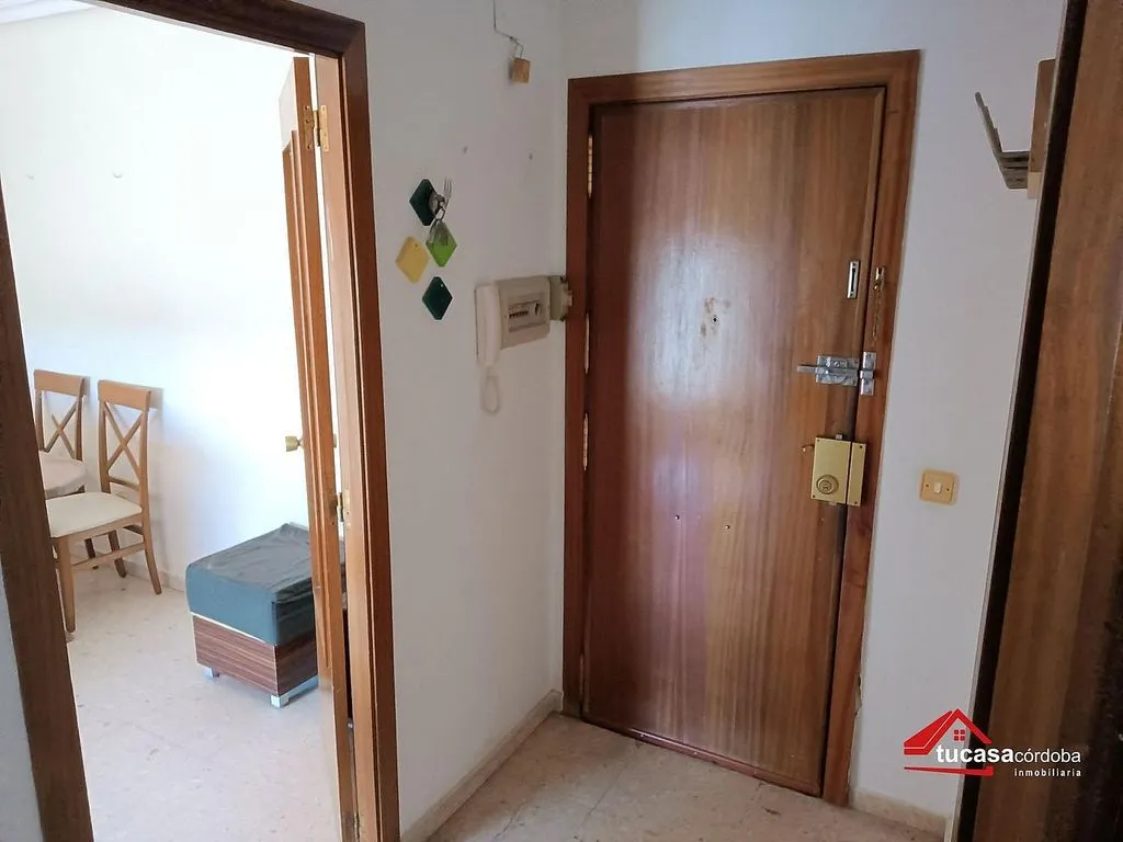 Esik - 3-Bedroom Apartment with Terrace in Fuensanta