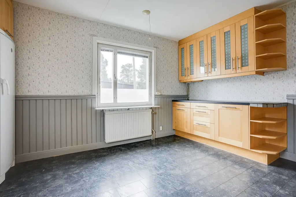 Cuisine - Two-Unit House with Central Location in Vännäs