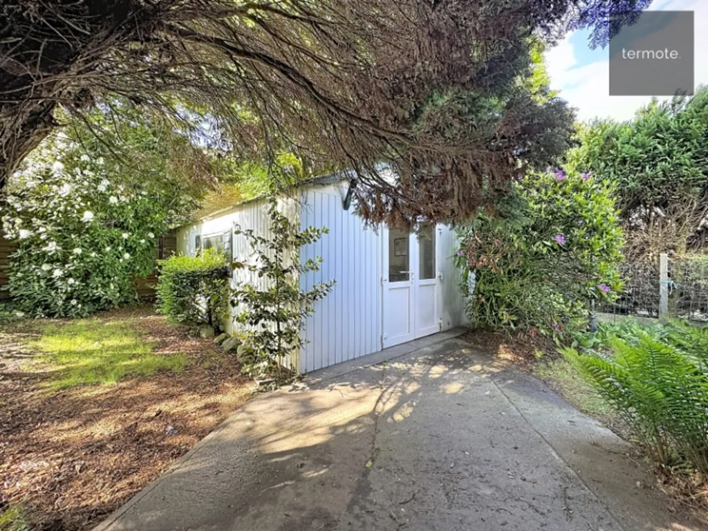 Aed - Semi-detached House with Terrace in Quiet Area
