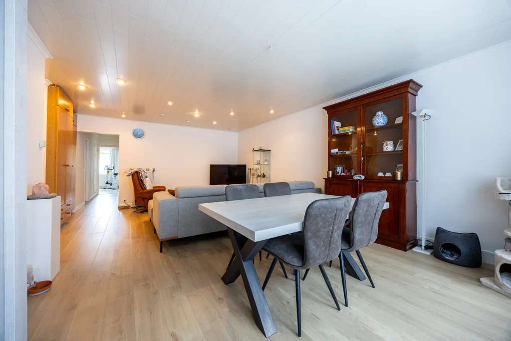 Salle à manger - Appartement avec Terrasse et Garage à Schoten