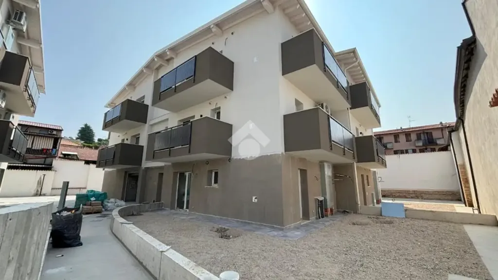 Extérieur - New Triplex with Garden in Carpenedolo