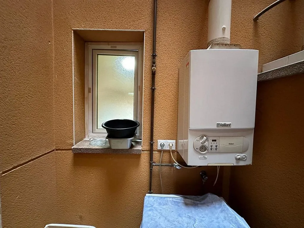 Pesuköök - Apartment with Parking in Vallirana