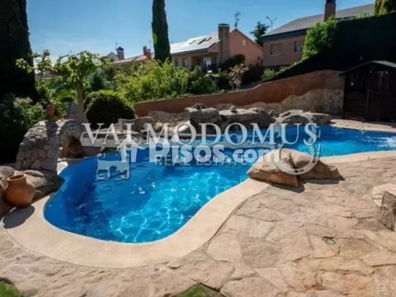 Piscine - Chalet with Design Pool in Coimbra-Guadarrama
