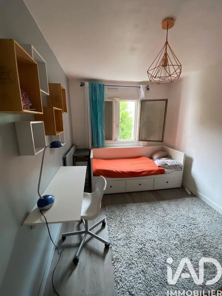 Camere da letto - Spacious 4-Piece Flat with Balcony in Rezé