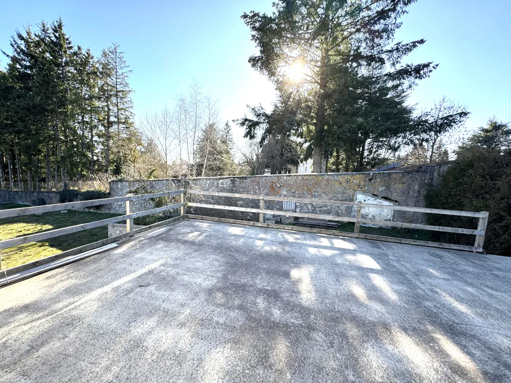 Extérieur - Maison en Pierre avec Vue Montagne à Saint-Chély-d'Apcher