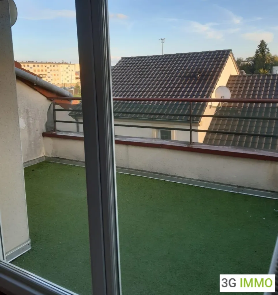 Rõdu - T5 Apartment with Terrace in Clouange