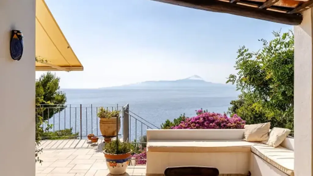 Terrace - Villa with Seafront Access in Maratea
