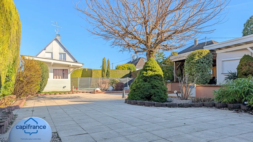 Giardino - Family House with Pool in Blotzheim