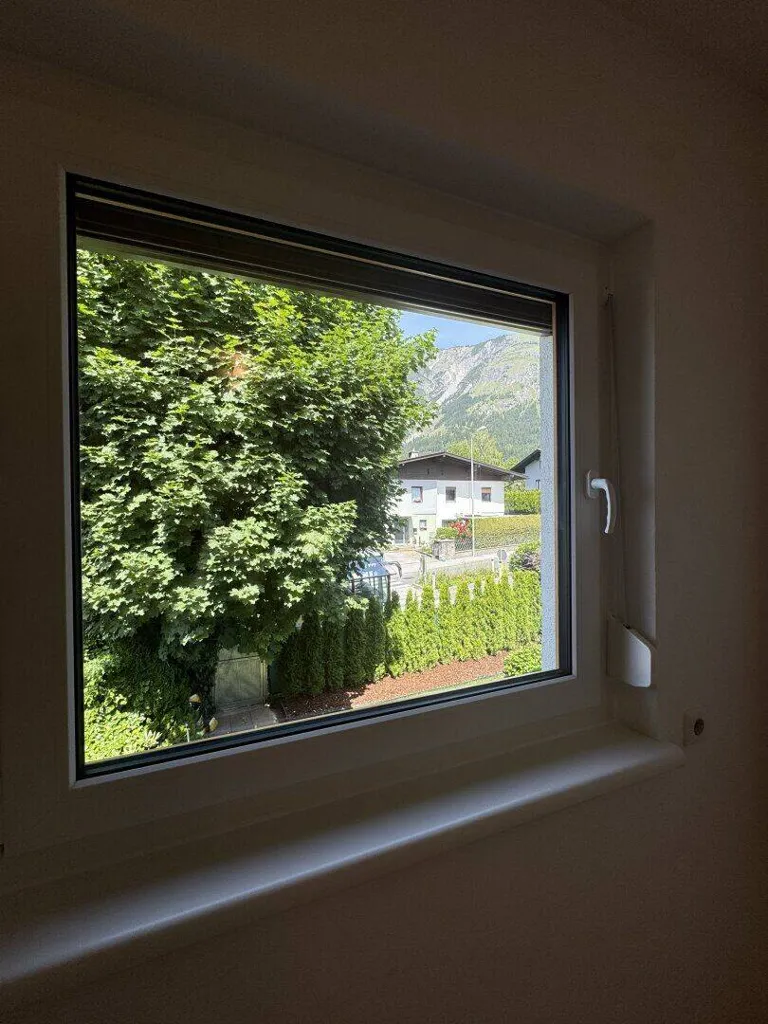 Pièces - 3-Bedroom Apartment with Balcony in Absam