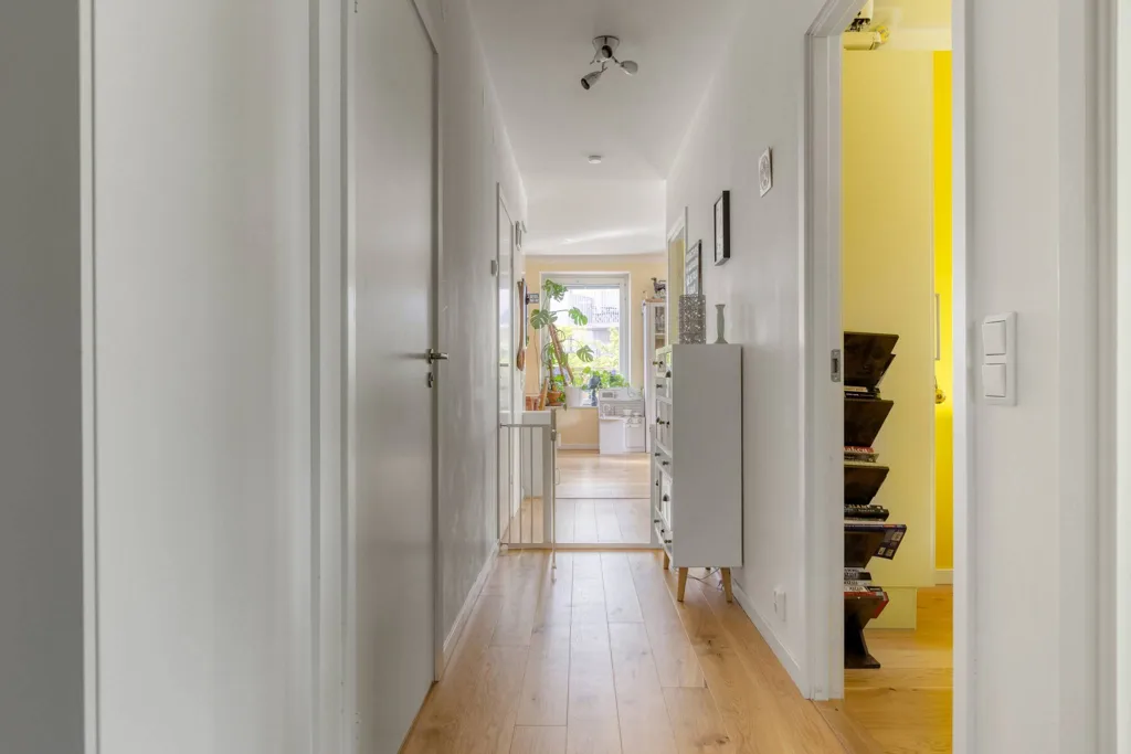 Entrée - Apartment with South-Facing Terrace in Rissne