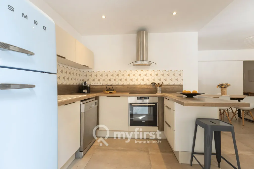 Cucina - Contemporary Flat with Private Garden in Toulon