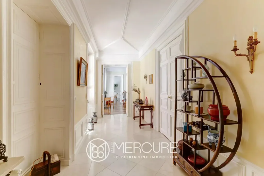 Entrée - Appartement d'Exception dans Hôtel Particier à Clermont-Ferrand