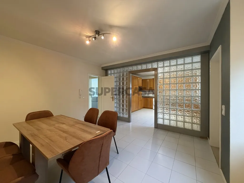 Söögituba - Luxury House with Private Garden in Forca, Aveiro