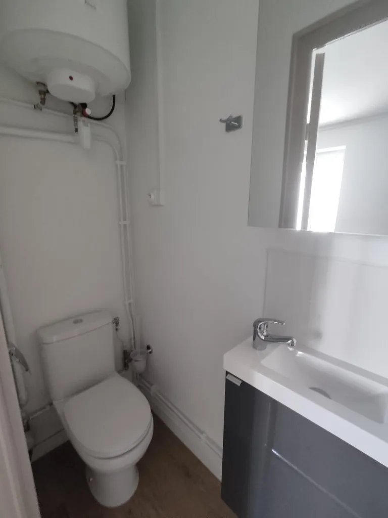 Vannitoad - Renovated Studio in Quiet Street, Dijon