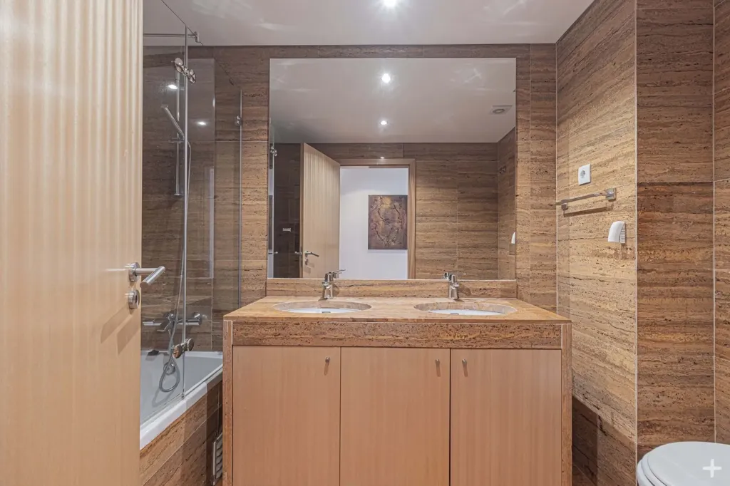 Salles de bain - Duplex Apartment with Tejo View in Lisbon