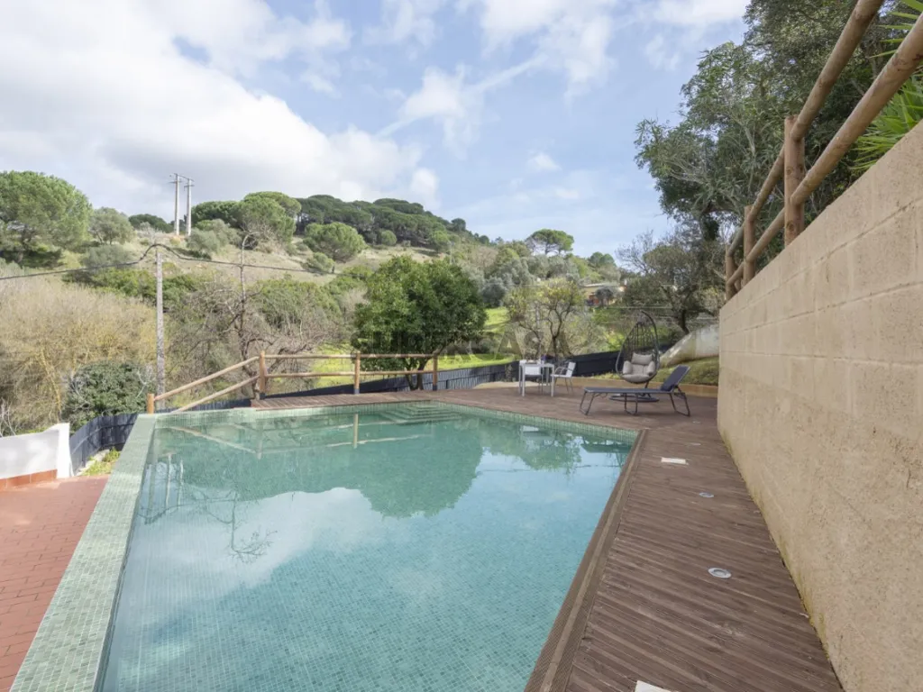 Bassein - Luxury Detached House with Pool in Setúbal