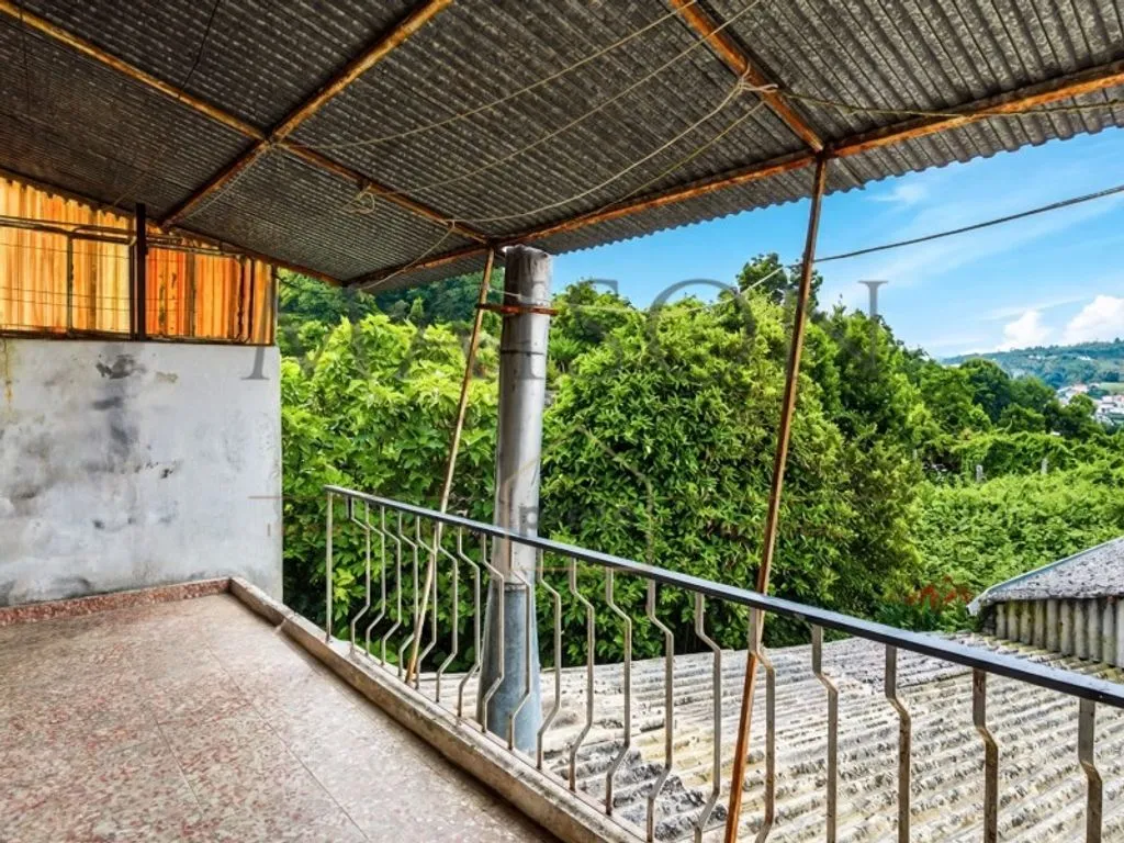 Balcon - Historic House with Commercial Space in Penafiel