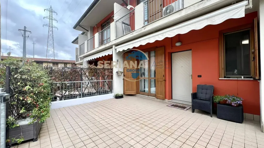 Terrasse - Terraced Villa with Private Garden in Pradalunga