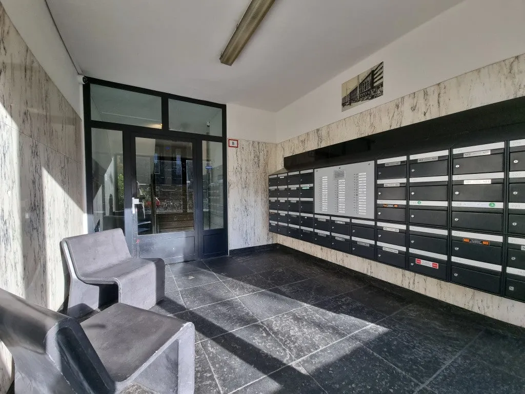 Entrée - Galerie Flat with Balcony in Rotterdam Centre