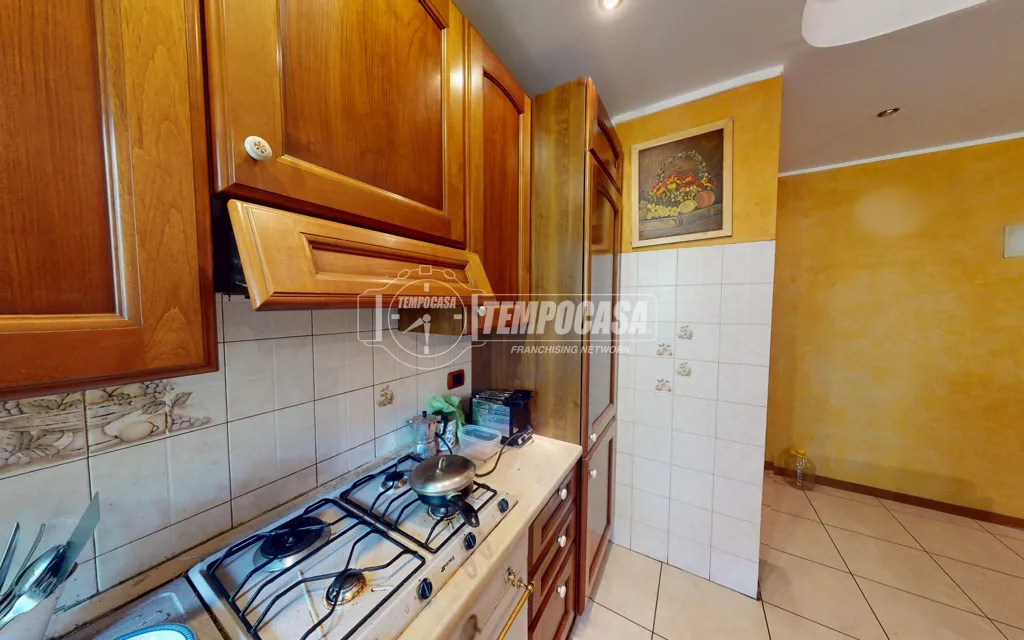 Cucina - Bright Trilocale with Balcony in Cinisello Balsamo