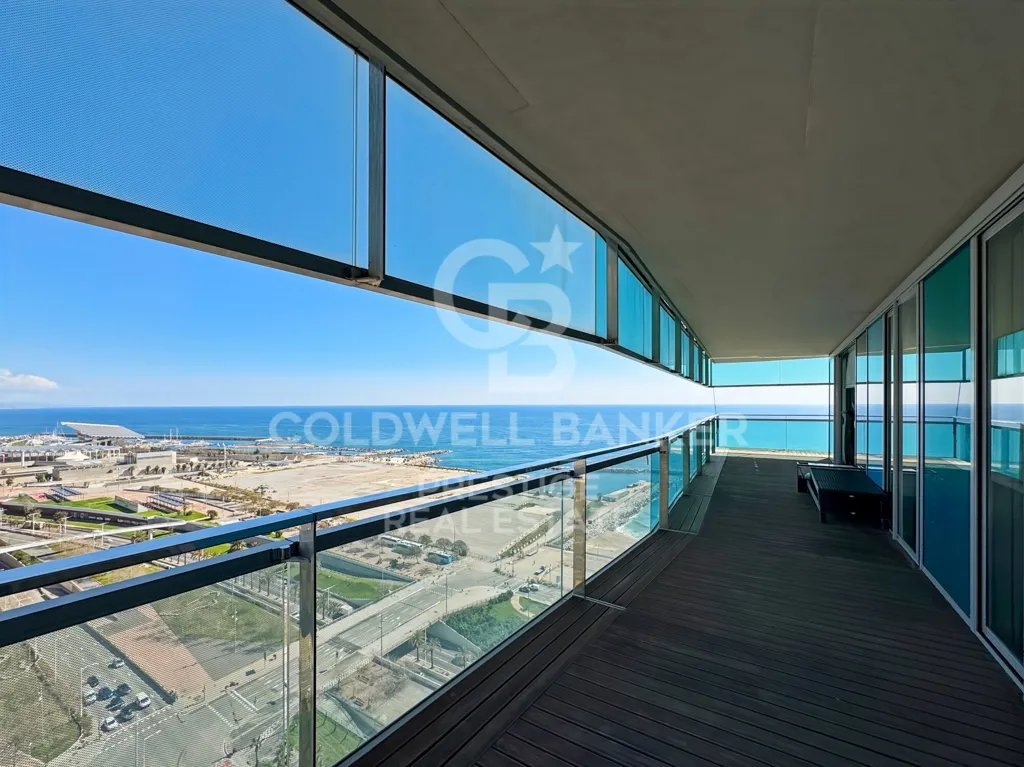 Balcon - Beachfront Apartment with Pool in Barcelona