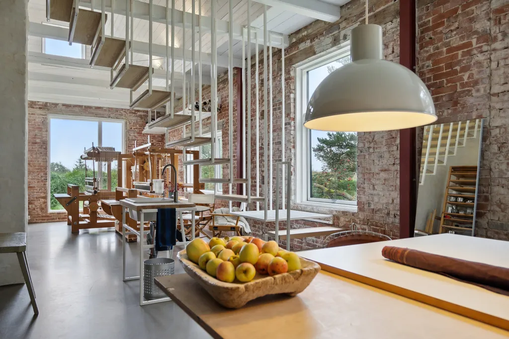 Salle à manger - Renovated Red Brick Villa with Water View