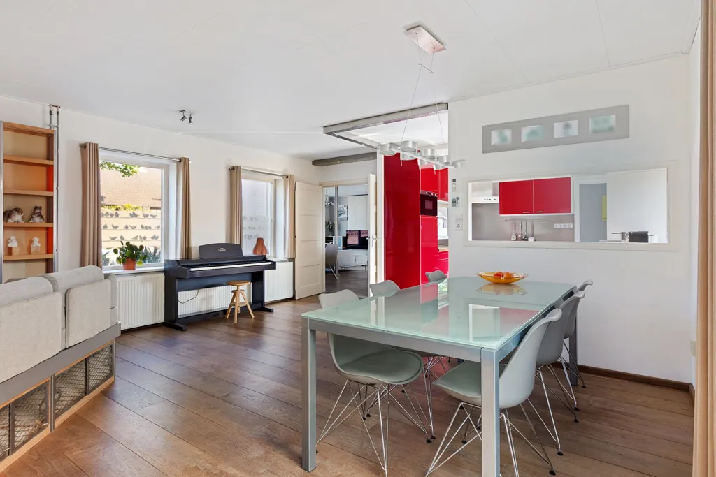 Salle à manger - Charming Detached House with Solar Panels in Westerbeek