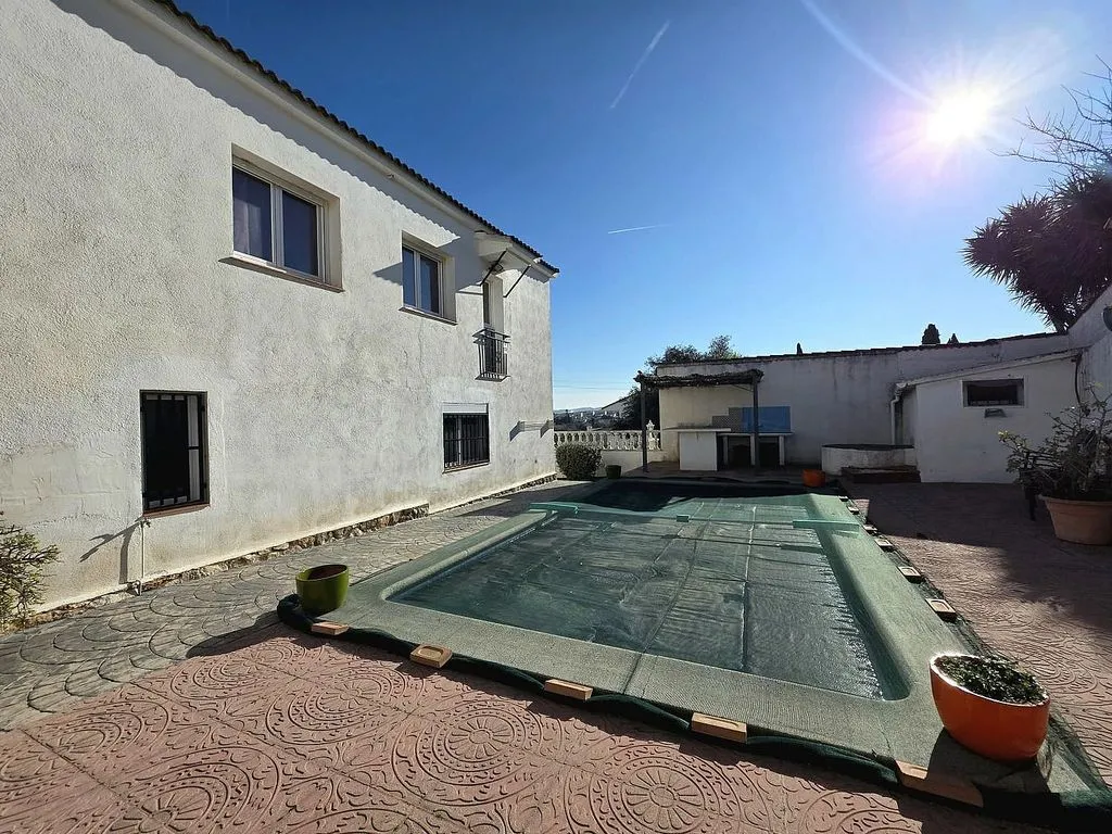 Pool - Chalet with Pool in Albinyana, Tarragona