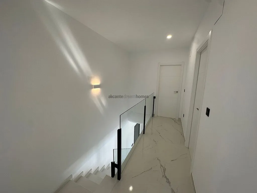 hallway_entrance