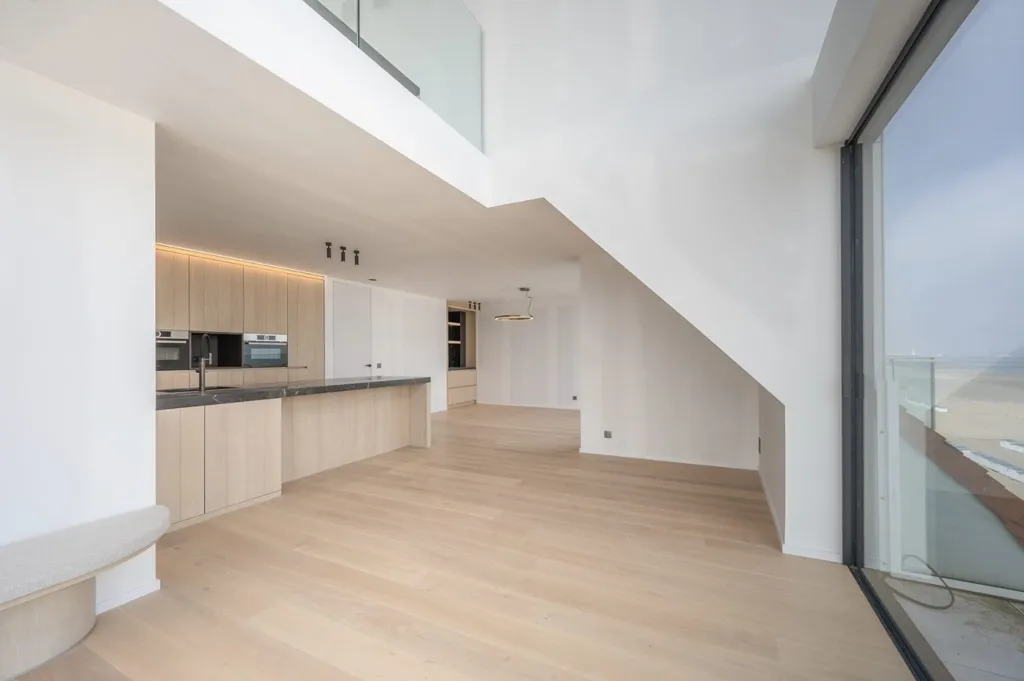 Elutuba - Corner Duplex with Sea Views in Luxurious Setting