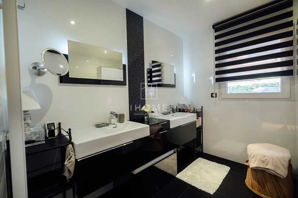 Bagni - Luxury Villa with Golf View in Saint-André-des-Eaux
