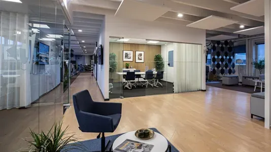 Kabinet - Modern Office with Glass Partitions in Albertslund
