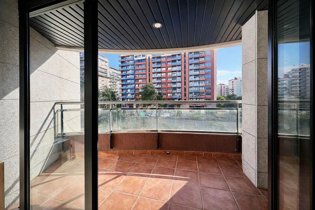 balcony