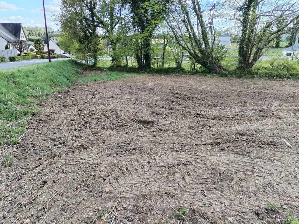 Aed - Divisible Constructible Plot in Laignelet