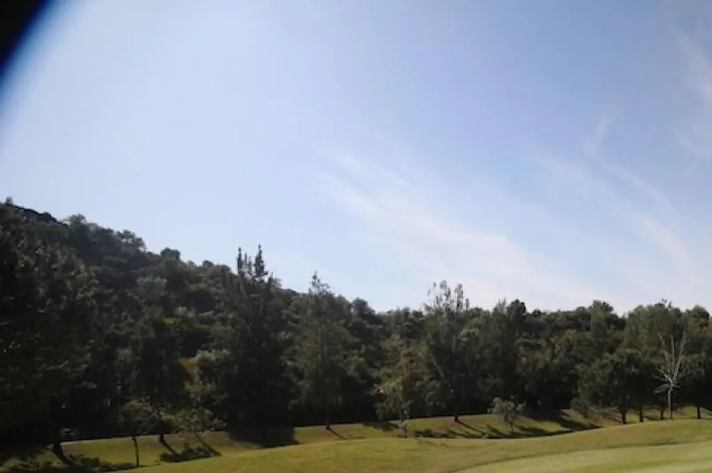 Giardino - Development Plot with Sea Views in Benahavís