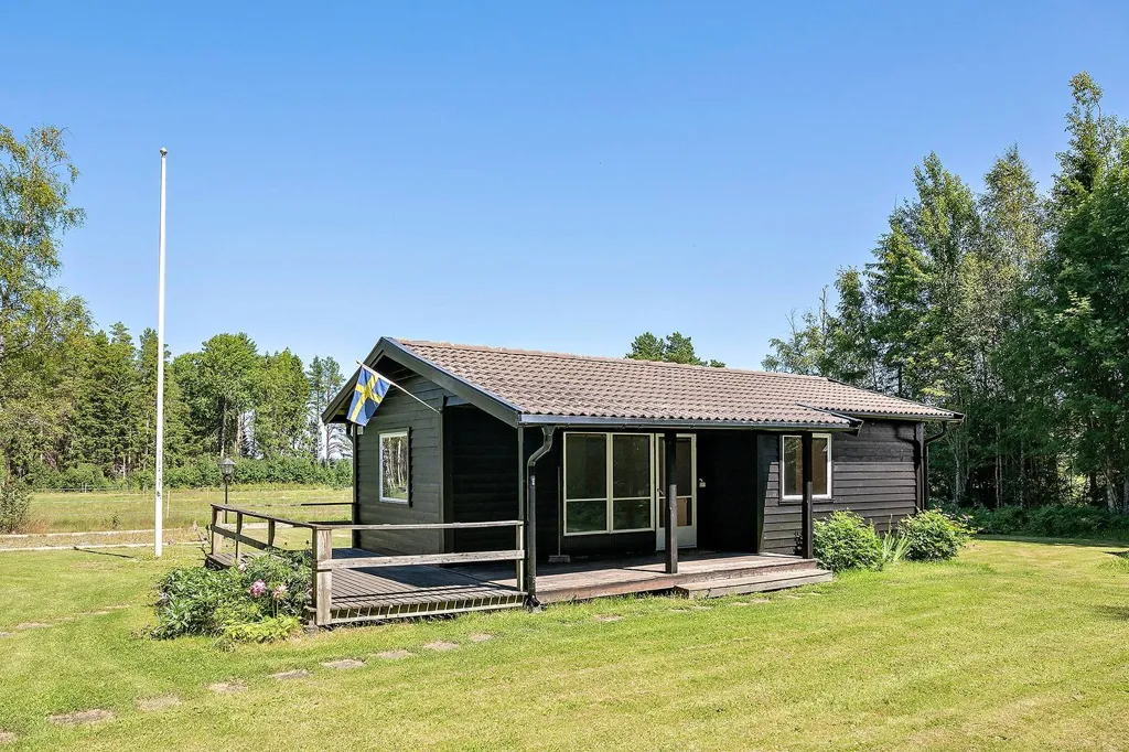 Välivaade - 1973 Cottage with Garden on Mårön