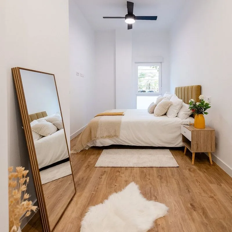 Bedrooms - Modern Flat with Lift in Sector Oficios