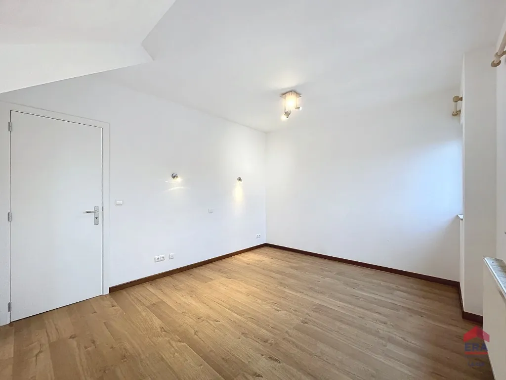 Toad - Duplex Flat with Lift in Namur