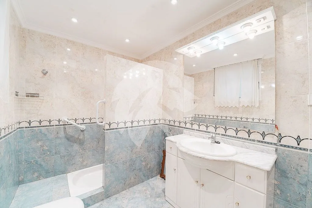 Salles de bain - Apartment with Balcony in Castellón Centre