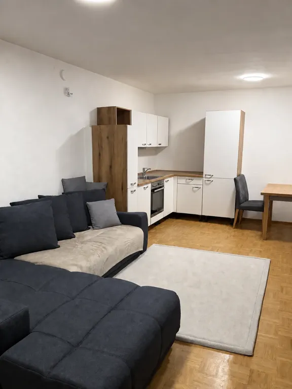 2-Bedroom Apartment in Aspach with Basement