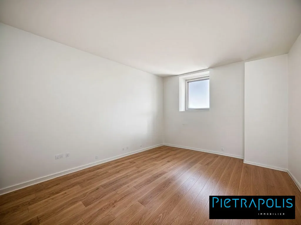 Toad - Renovated Flat with Balcony in Ecully