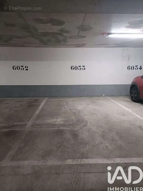 Garaaž - Parking Space in Cormeilles-En-Parisis