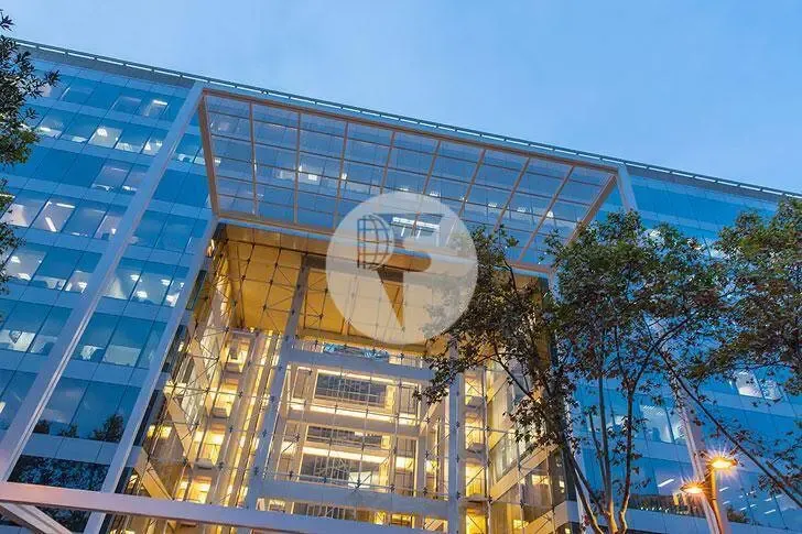 Esterno - Office Building with Green Credentials in Barcelona