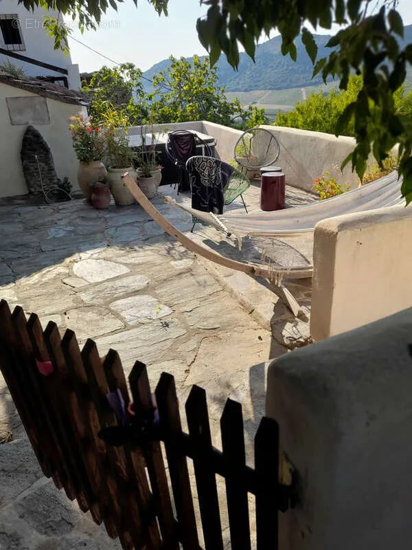 Terrasse - Maison de Village avec Jacuzzi à Barbaggio