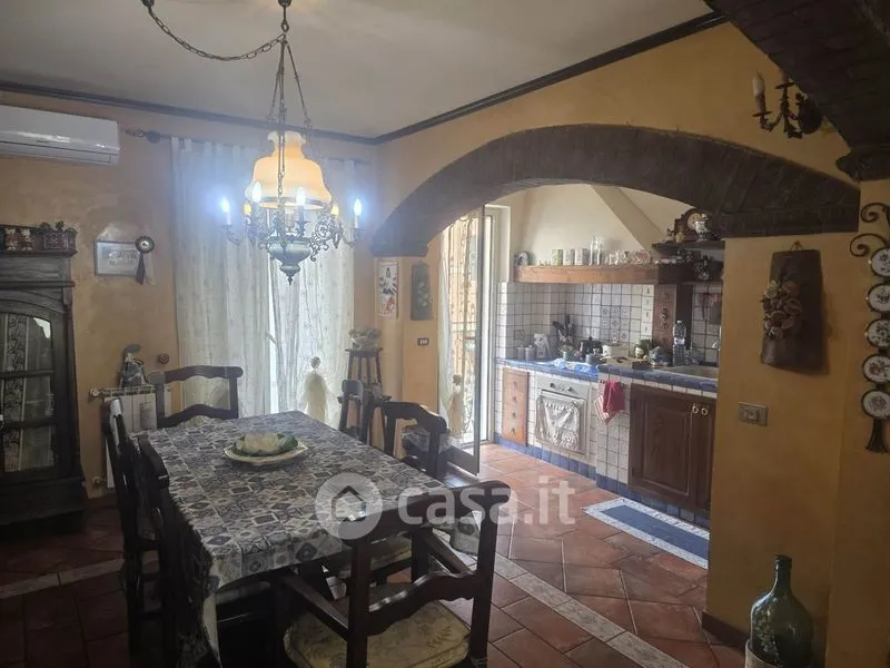Söögituba - Apartment with Balcony in Catania