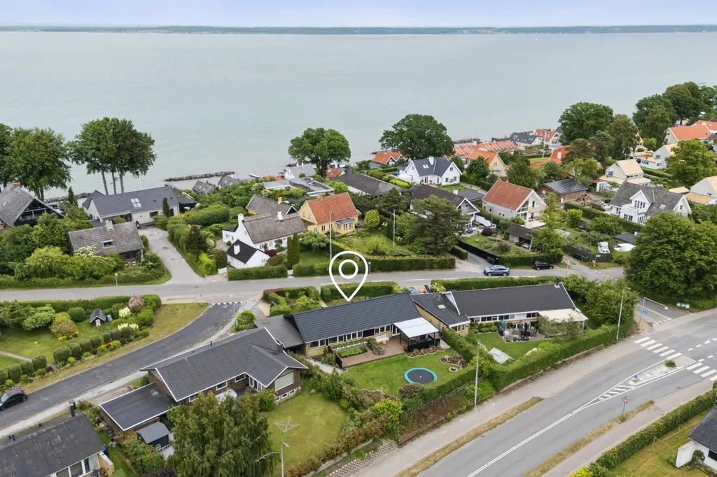 Õhuvaade - Villa with Garden in Ålsgårde